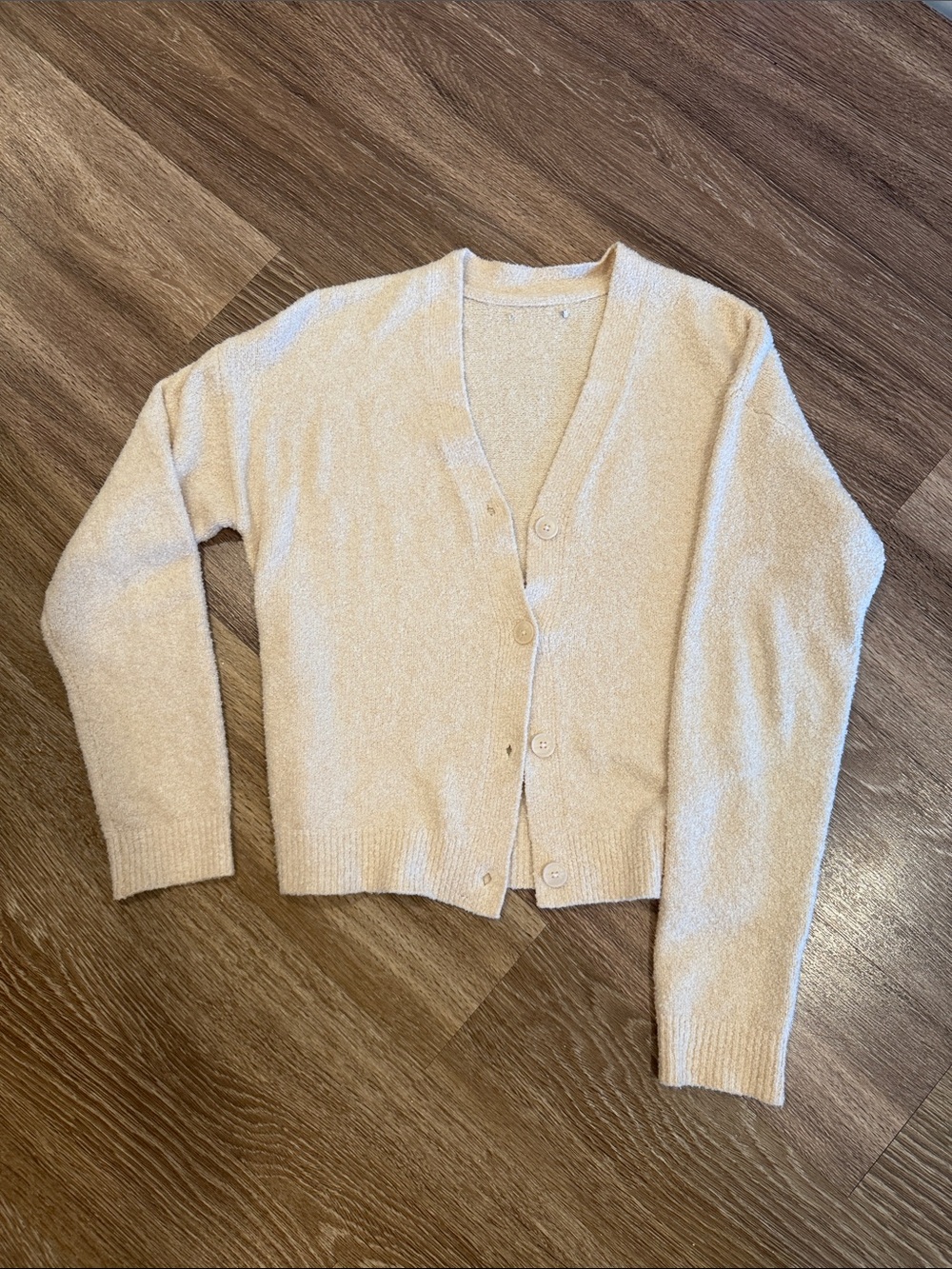 Cream V-Neck Cardigan